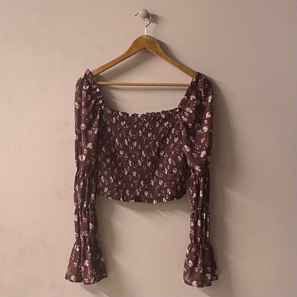 Wild Fable Burgundy/Reddish Brown Smocked Floral Long Sleeve Crop Top Size M EUC